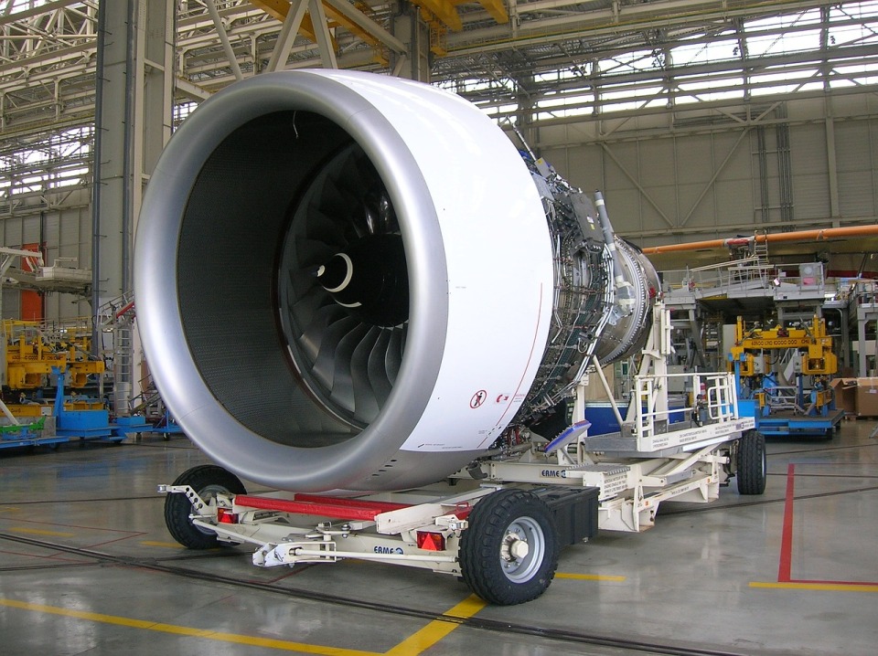 Rolls-Royce wykorzysta oprogramowanie IFS, aby łatwiej pozyskiwać dane z silników lotniczych