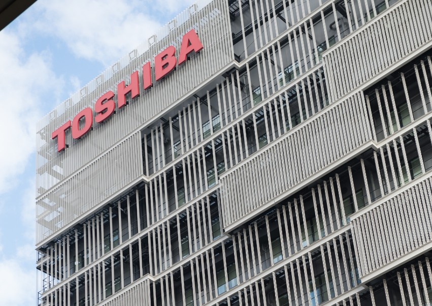 Koncern Toshiba czeka podział na trzy samodzielne spółki