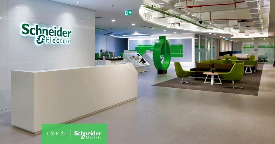 Schneider Electric wstrzymał wszystkie nowe inwestycje oraz międzynarodowe dostawy w Rosji i Białorusi