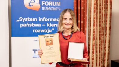 XXVIII Forum Teleinformatyki &#8211; Joanna Śmigielska i prof. dr hab. Ewa Ziemba laureatkami Nagrody im. Marka Cara