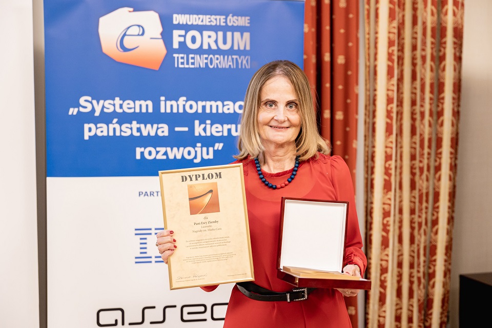 XXVIII Forum Teleinformatyki &#8211; Joanna Śmigielska i prof. dr hab. Ewa Ziemba laureatkami Nagrody im. Marka Cara