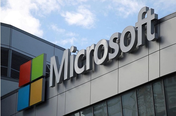 Microsoft zainwestuje 10 mld USD w ChatGPT?