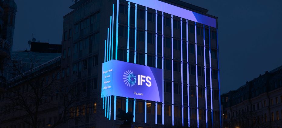 IFS zamyka 2023 rok rekordowym wzrostem przychodów ze sprzedaży oprogramowania