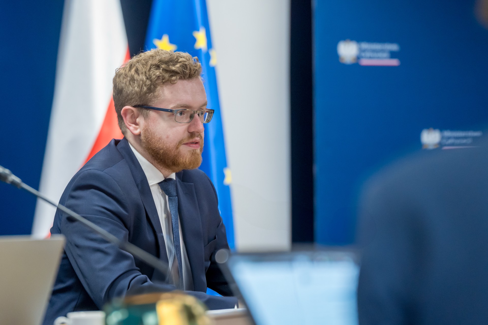 AI Act, gigafabryki i europejski portfel tożsamości: nowa architektura cyfrowej UE