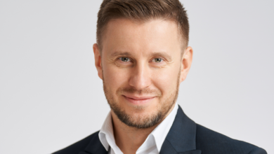 Podróż Tezeusza. Re-commerce niesie cyfrowy renesans książki