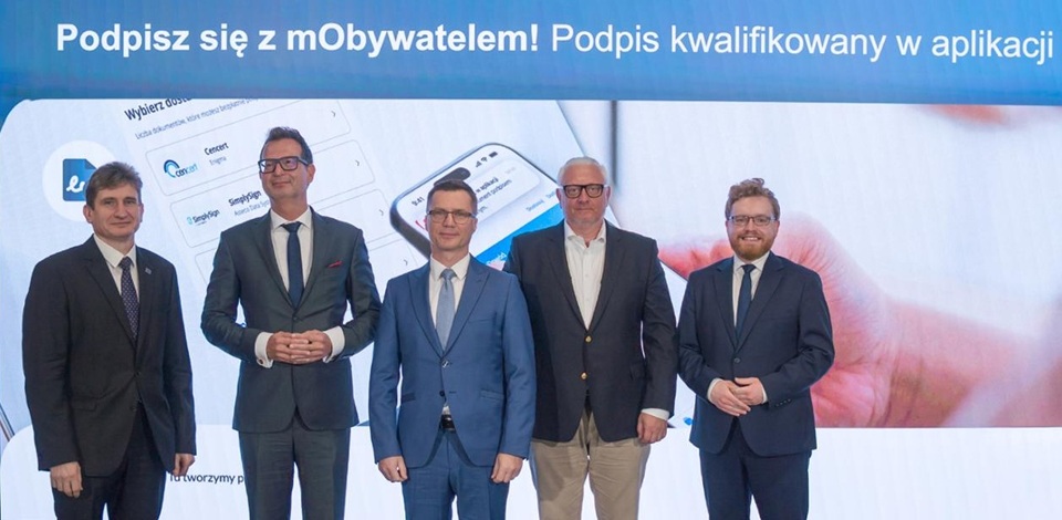 Podpis kwalifikowany dostępny bezpłatnie w mObywatelu
