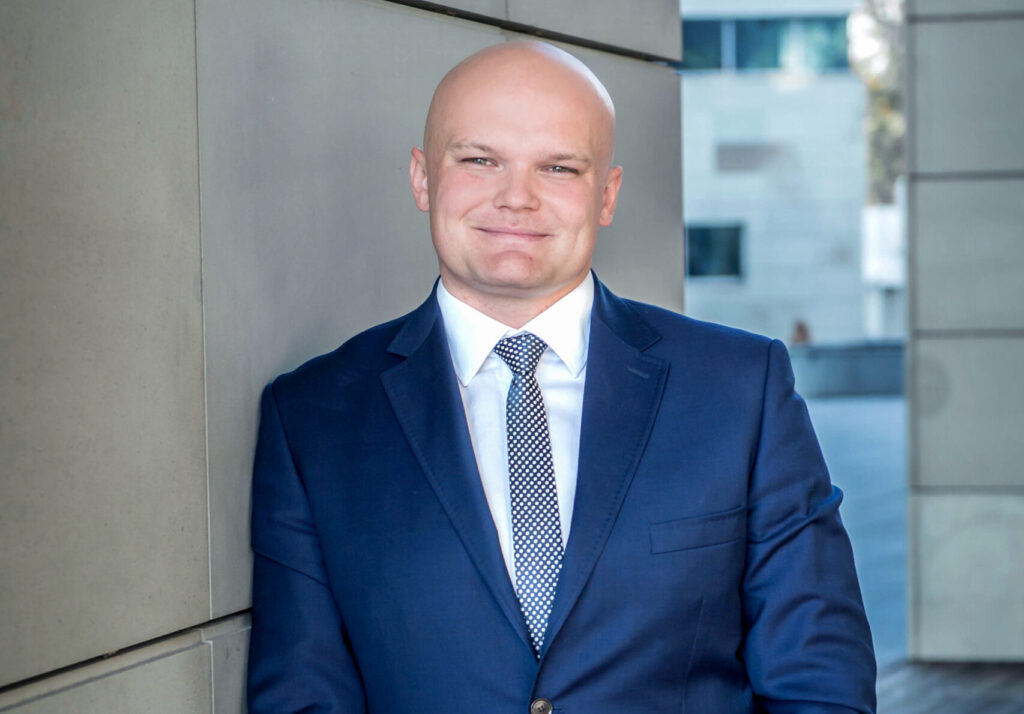 Jakich specjalistów IT szukają firmy w roku 2025? Gdzie najłatwiej o pracę?