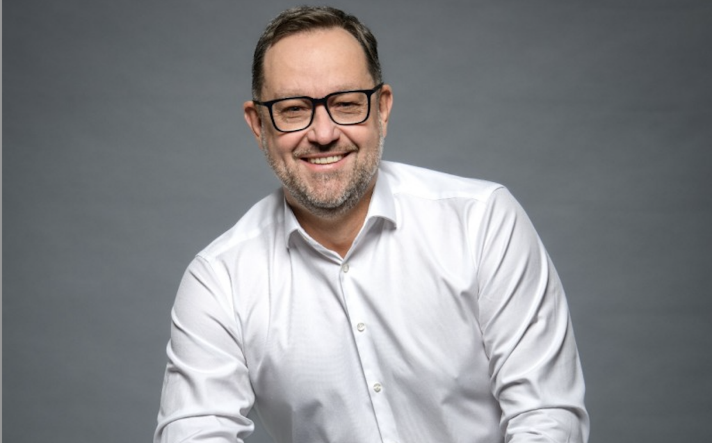 Marek Głazowski został Partnerem w EY, Dyrektorem Sprzedaży w EY Consulting