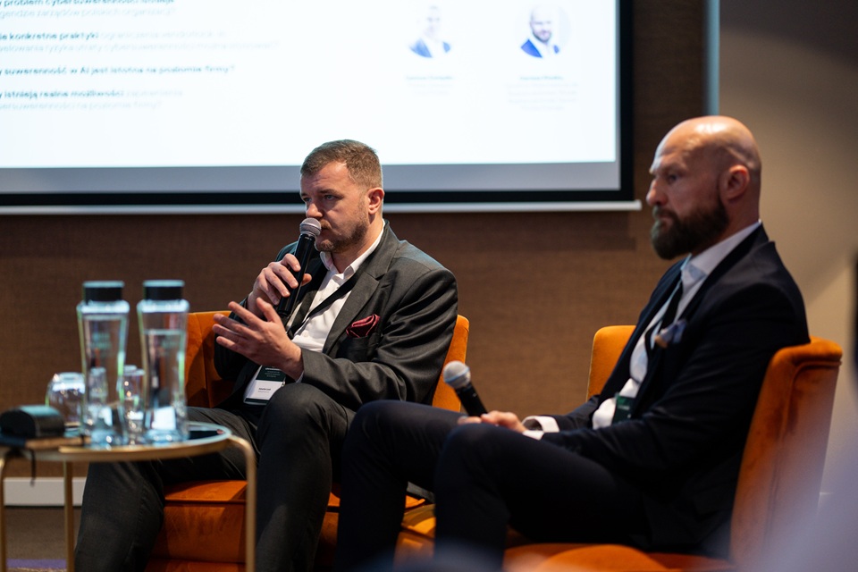 Cybersuwerenność AD 2025: o ryzykach vendor lock-in i alternatywie open-source