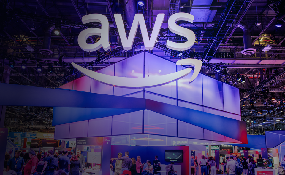 AWS ogłasza autonomicznych agentów AI i nową generację infrastruktury dla ultra-skali