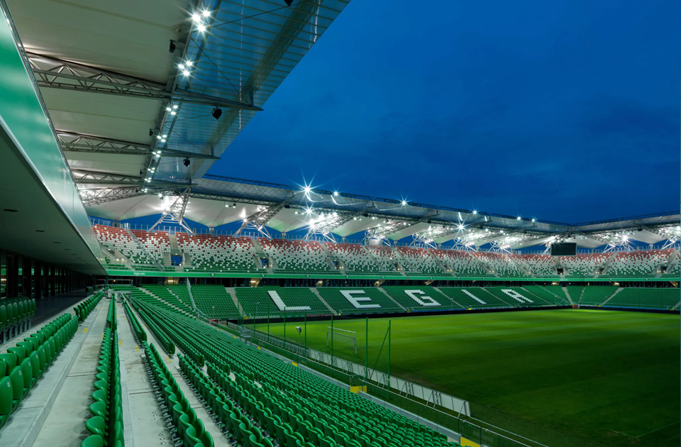 Legia Warszawa uruchomiła pierwszą pełną stadionową sieć 5G w Polsce