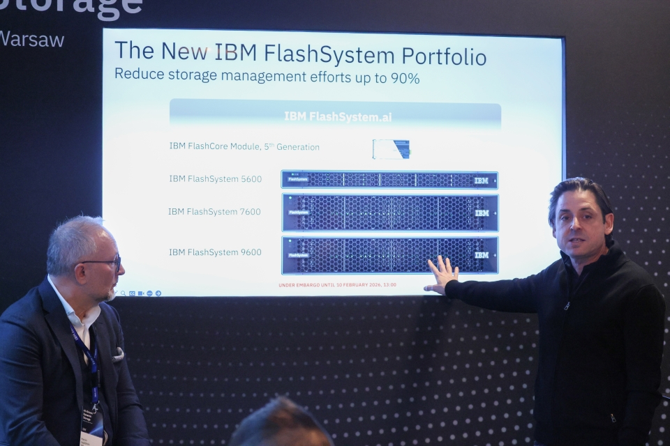 Nowa generacja pamięci masowych IBM wykorzystuje AI do poprawy wydajności i bezpieczeństwa