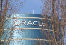 Oracle zwalnia tysiące pracownik&oacute;w z powodu miliardowych inwestycji w AI