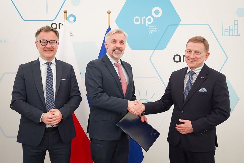 PIAP Space pozyskuje 12 mln zł na rozw&oacute;j programu RAVEN i robotyki orbitalnej