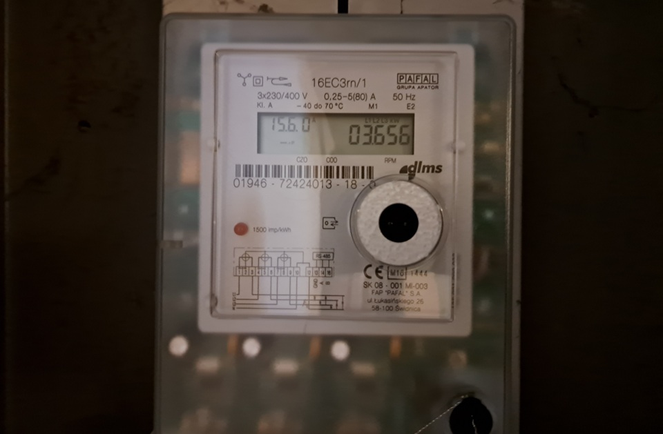 Gdzie firmy tracą na rachunkach za energię? Nawet 40% koszt&oacute;w kryje się poza ceną prądu