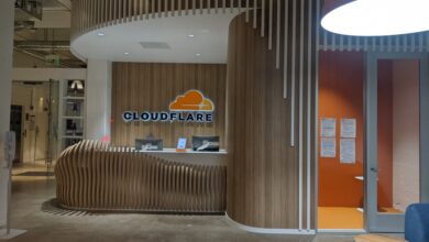 Cloudflare zwolni 20% pracownik&oacute;w i przebuduje firmę pod model &bdquo;AI first&rdquo;