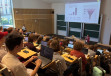 Modele AI uczą się kłamać. W Krakowie uczą się, jak je na tym przyłapać.