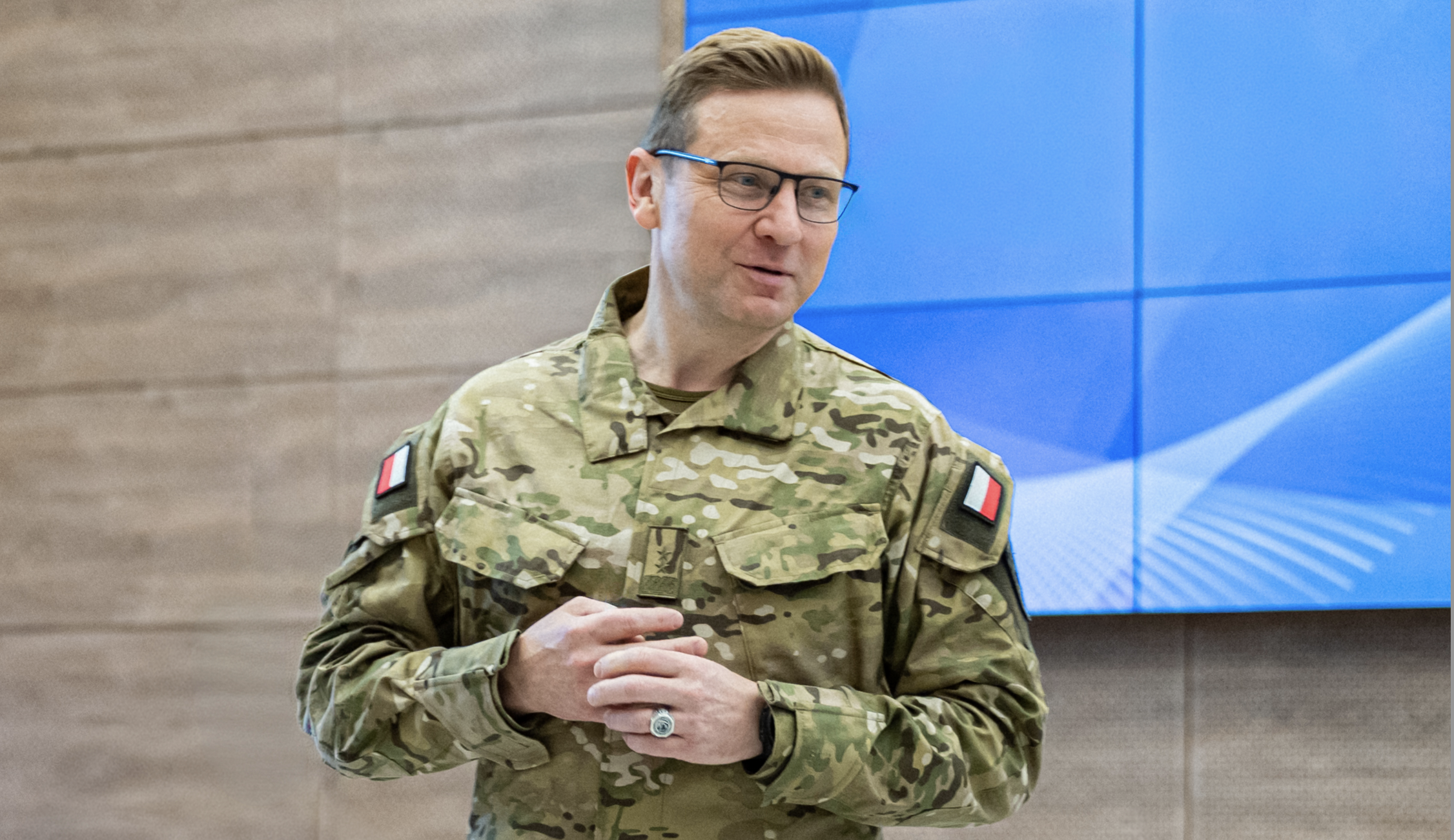 Kulisy cyberwojny: jak wojsko blokuje miliony ataków phishingowych rocznie
