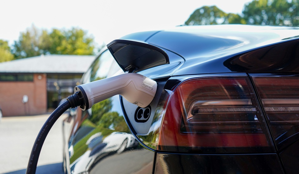 Jak wdrożyć elektromobilność w firmie?
