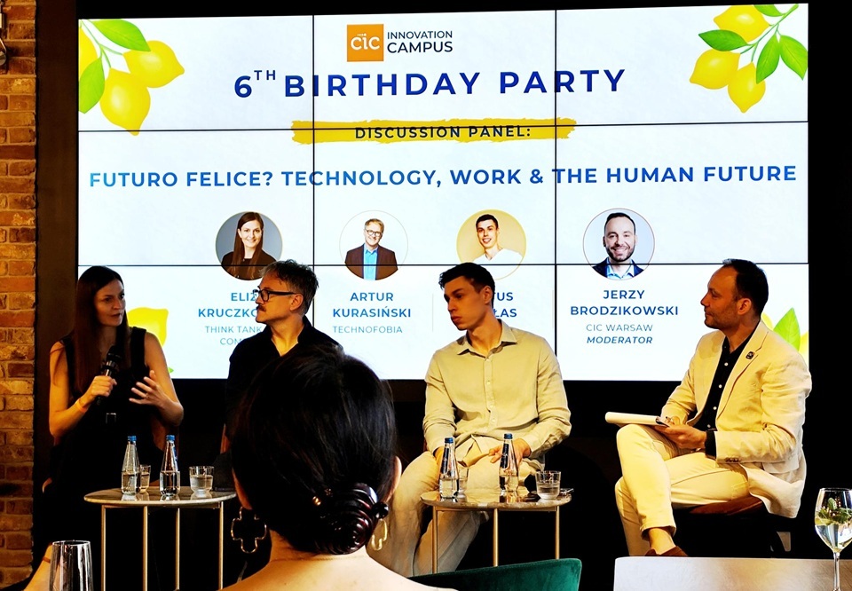 Futuro felice z AI to nic pewnego, czyli słoń w pokoju pełnym startuper&oacute;w