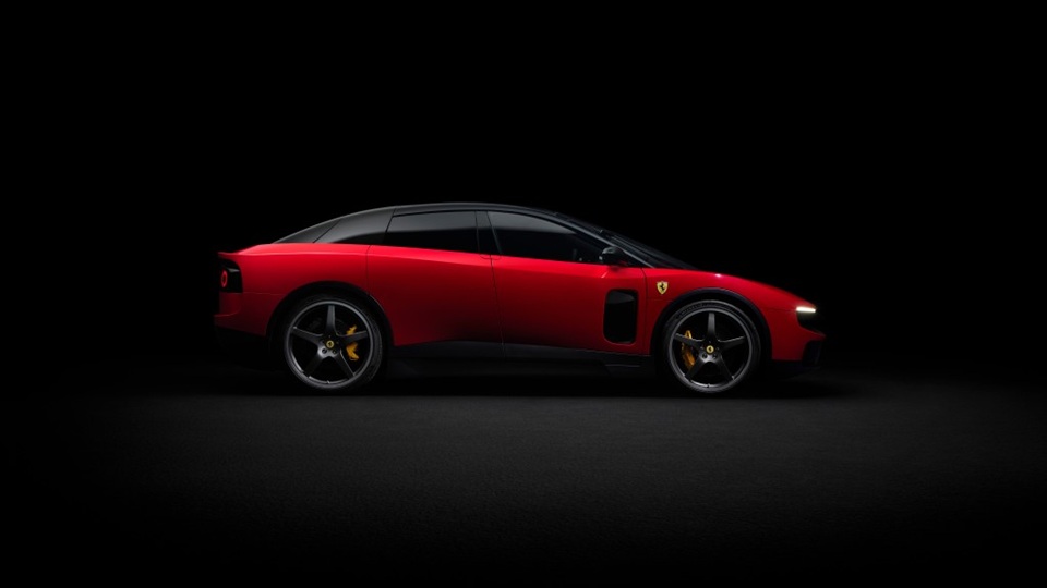 Pierwsze elektryczne Ferrari stało się faktem. Luce oferuje 1050 KM i 530 km zasięgu