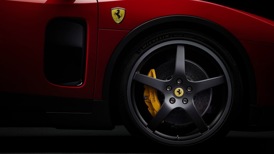 Pierwsze elektryczne Ferrari stało się faktem. Luce oferuje 1050 KM i 530 km zasięgu