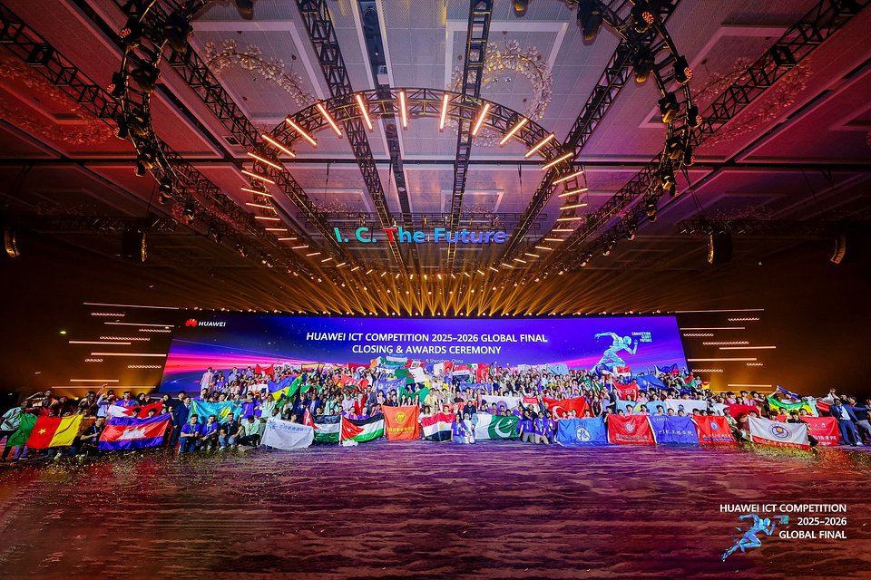 Polscy studenci z czterema medalami w światowym finale Huawei ICT Competition