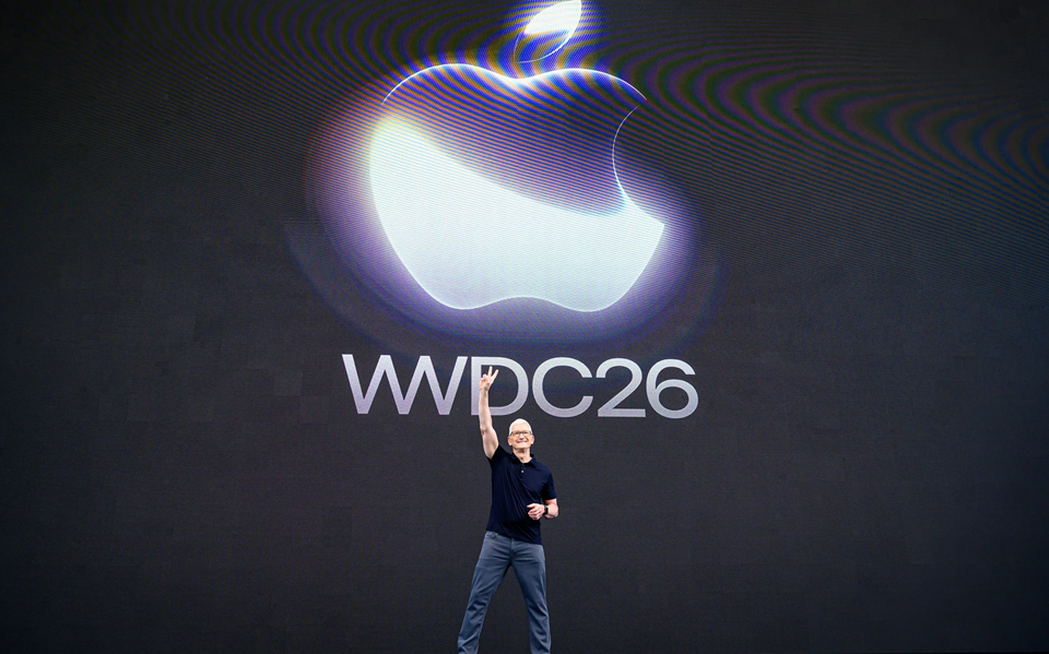 Apple stawia na AI. Nowa Siri, Apple Intelligence i największe zmiany w iOS od lat