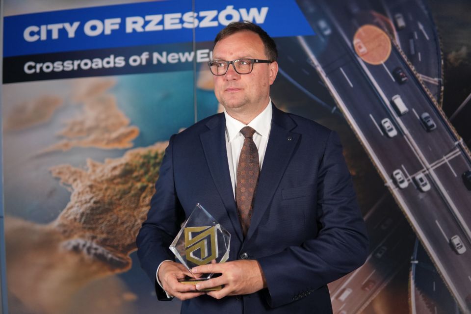 System Łączności Awaryjnej – innowacyjna odpowiedź Rzeszowa na wyzwania komunikacji kryzysowej