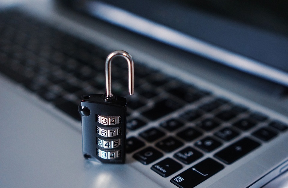 Privacy by design, czyli jak ograniczać użycie danych, gdy integracje wymagają coraz więcej