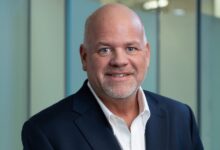 Michael Resha pokieruje globalną produkcją i logistyką w Vertiv