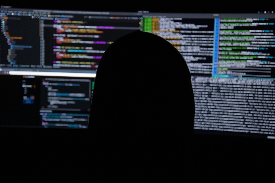 Polskie firmy pod gradem ponad 2250 cyberatak&oacute;w tygodniowo
